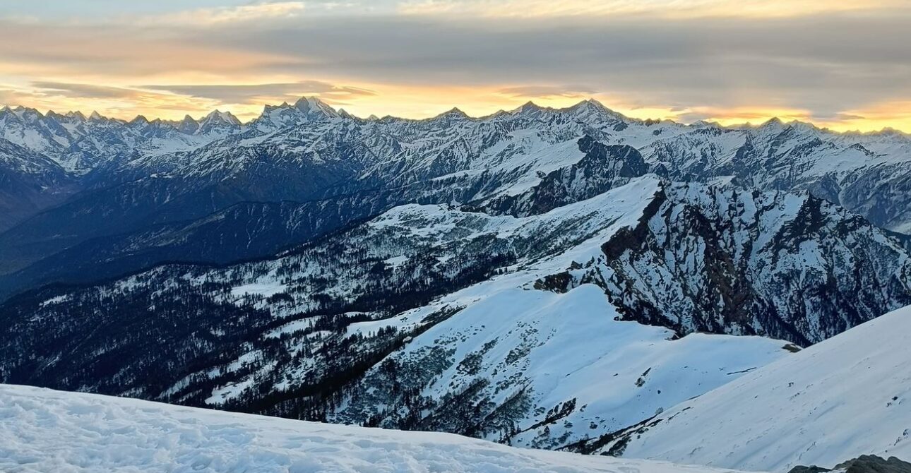 The Frozen Amphitheater: Kedarkantha